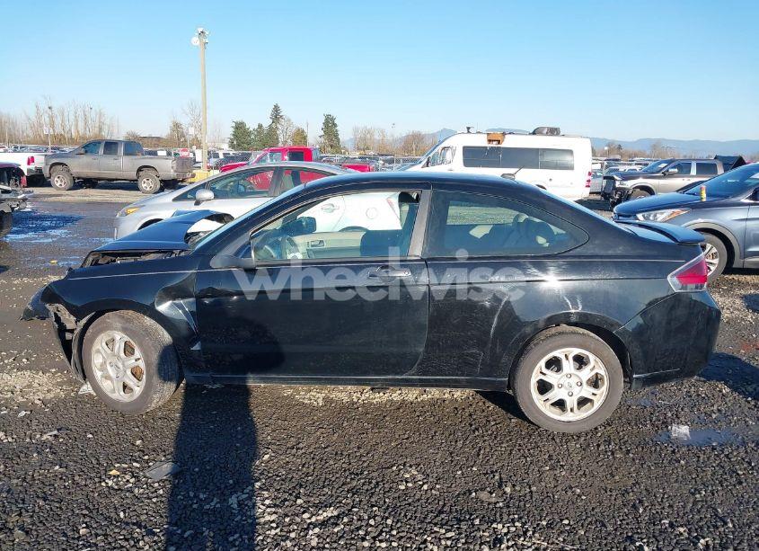 Photo 14 of 2009 Ford Focus SE (VIN 1FAHP32N89W147045)
