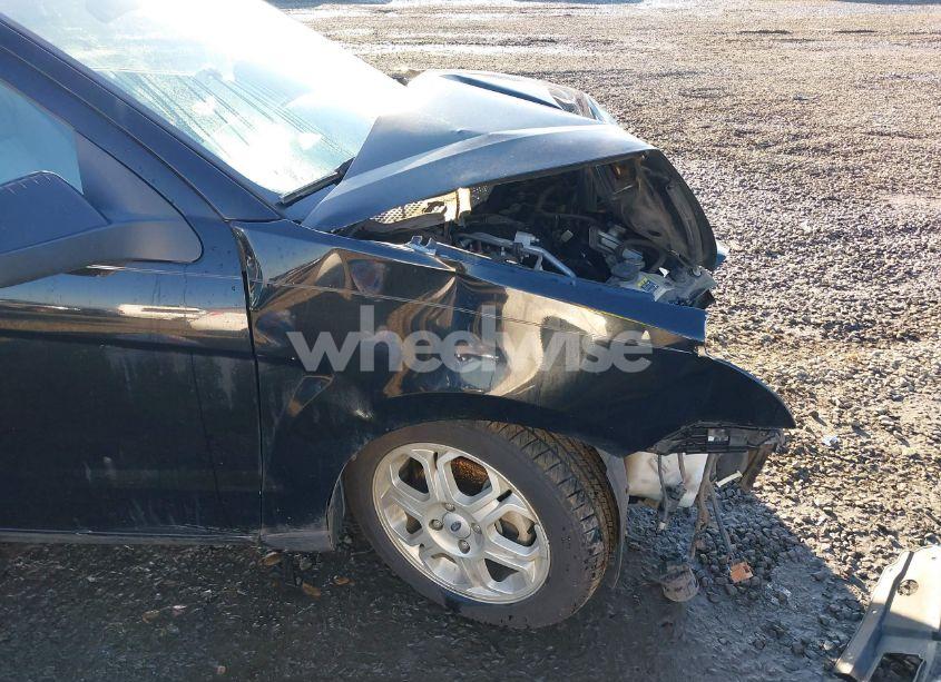 Photo 17 of 2009 Ford Focus SE (VIN 1FAHP32N89W147045)