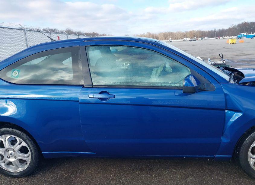 Photo 14 of 2009 Ford Focus SE (VIN 1FAHP32N89W244407)