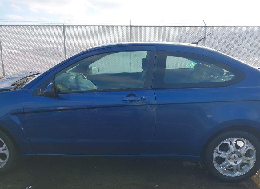 Photo 15 of 2009 Ford Focus SE (VIN 1FAHP32N89W244407)