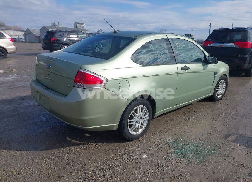 Photo 4 of 2008 Ford Focus SE/SES (VIN 1FAHP33N08W140376)