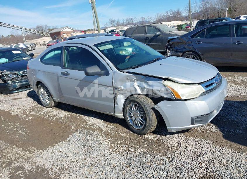 2008 Ford Focus SE/SES (VIN 1FAHP33N08W198049) main photo