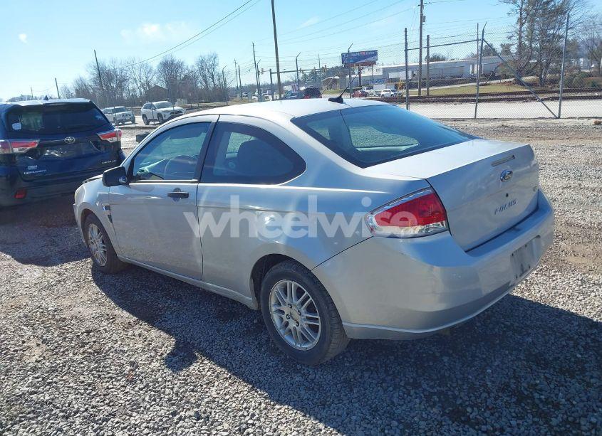 Photo 3 of 2008 Ford Focus SE/SES (VIN 1FAHP33N08W198049)