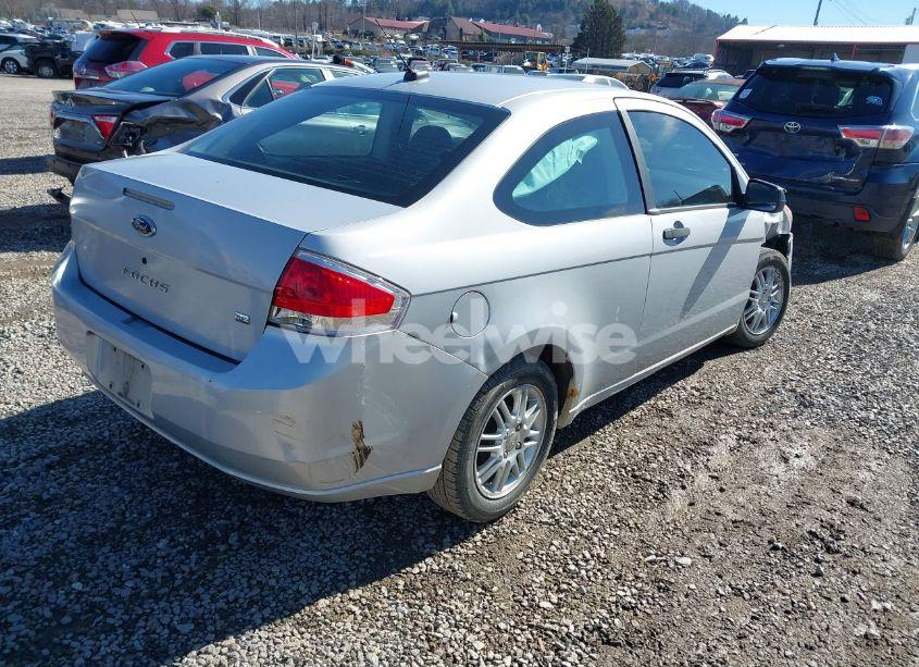 Photo 4 of 2008 Ford Focus SE/SES (VIN 1FAHP33N08W198049)