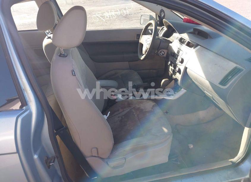 Photo 5 of 2008 Ford Focus SE (VIN 1FAHP33N18W129323)