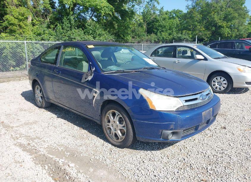 2008 Ford Focus SE/SES (VIN 1FAHP33N18W153590) main photo