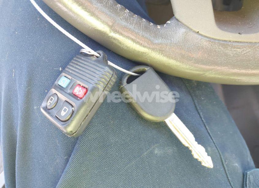 Photo 11 of 2008 Ford Focus SE/SES (VIN 1FAHP33N18W153590)