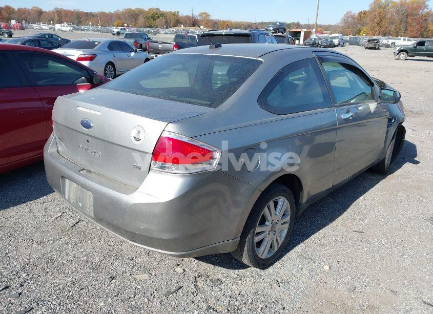 Photo 4 of 2008 Ford Focus SE/SES (VIN 1FAHP33N18W233343)