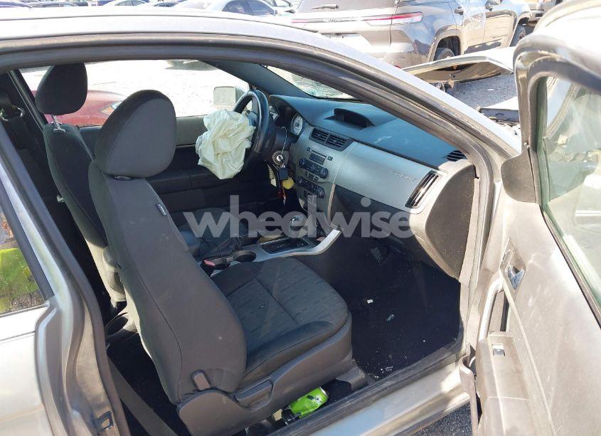 Photo 5 of 2008 Ford Focus SE/SES (VIN 1FAHP33N18W233343)