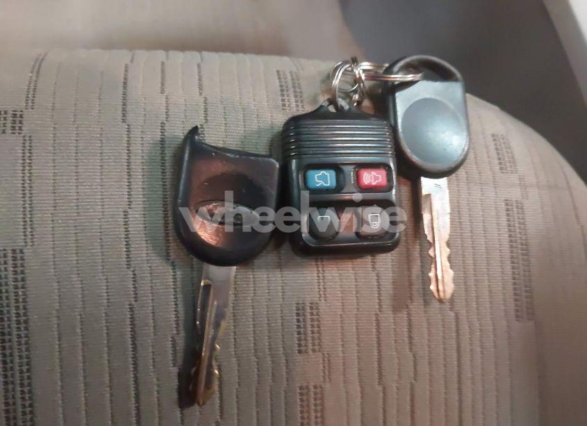 Photo 11 of 2008 Ford Focus SE/SES (VIN 1FAHP33N38W264433)