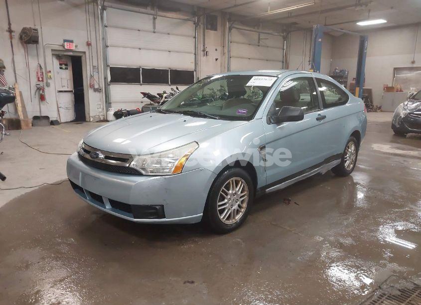Photo 2 of 2008 Ford Focus SE/SES (VIN 1FAHP33N38W264433)