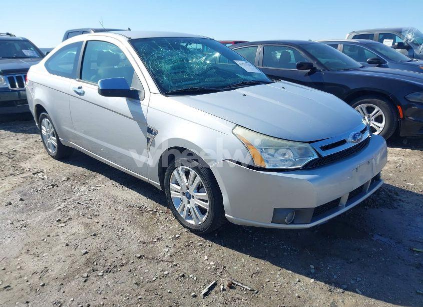 2008 Ford Focus SE/SES (VIN 1FAHP33N48W114038) main photo