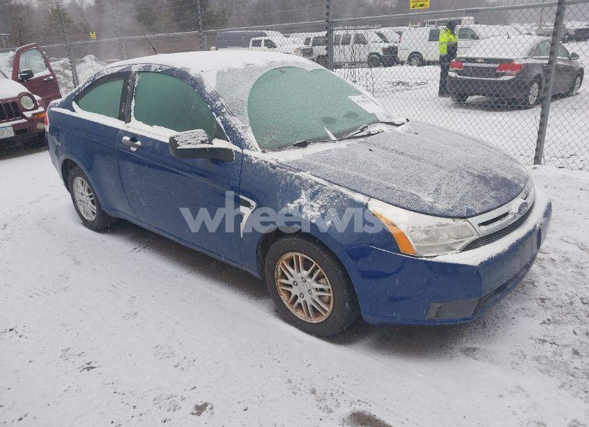 2008 Ford Focus SE (VIN 1FAHP33N48W195154) main photo