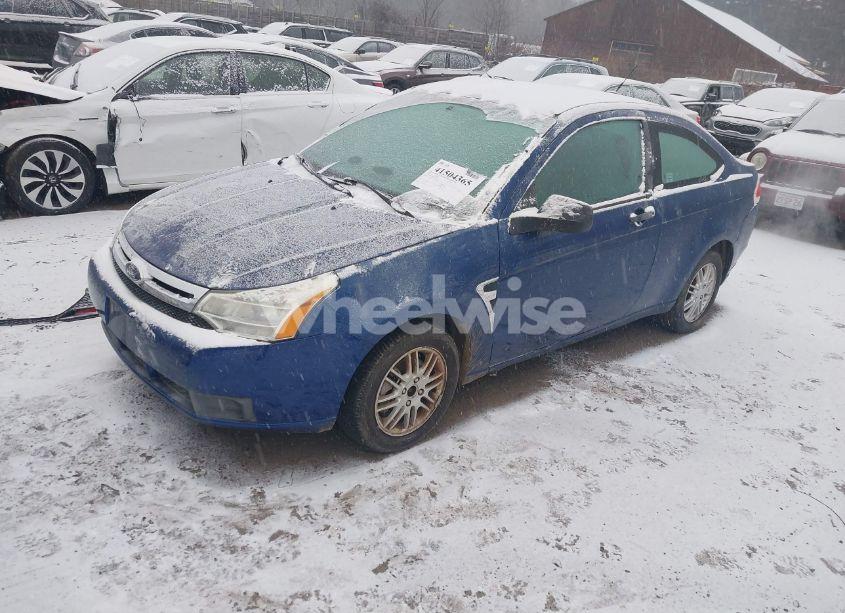 Photo 2 of 2008 Ford Focus SE (VIN 1FAHP33N48W195154)
