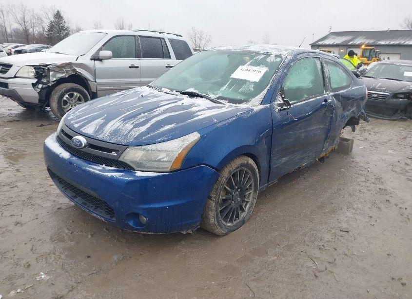Photo 2 of 2009 Ford Focus SES (VIN 1FAHP33N59W115197)