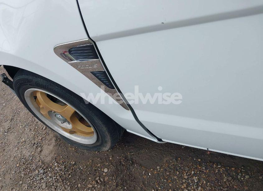 Photo 20 of 2008 Ford Focus SE/SES (VIN 1FAHP33N68W227957)