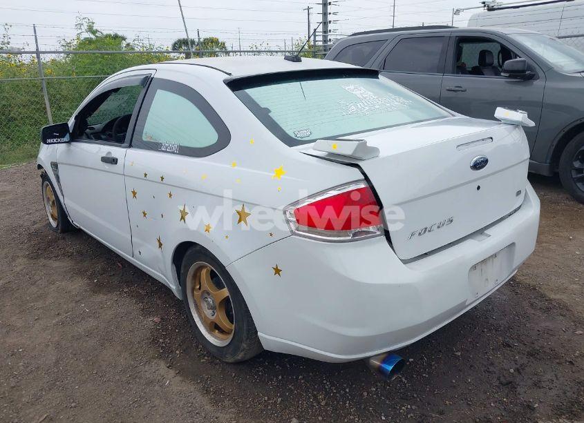 Photo 3 of 2008 Ford Focus SE/SES (VIN 1FAHP33N68W227957)