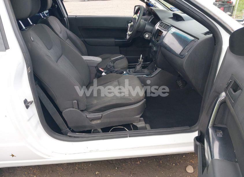 Photo 5 of 2008 Ford Focus SE/SES (VIN 1FAHP33N68W227957)