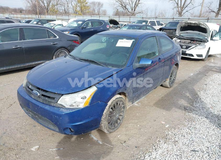 Photo 2 of 2009 Ford Focus SES (VIN 1FAHP33N69W198820)