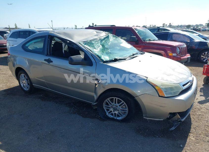 2008 Ford Focus SE/SES (VIN 1FAHP33N88W203367) main photo