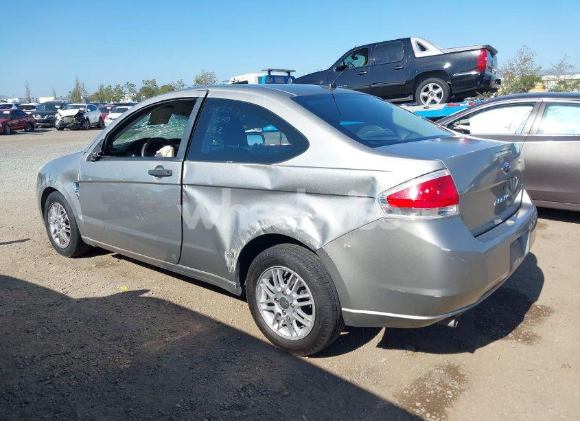 Photo 3 of 2008 Ford Focus SE/SES (VIN 1FAHP33N88W203367)