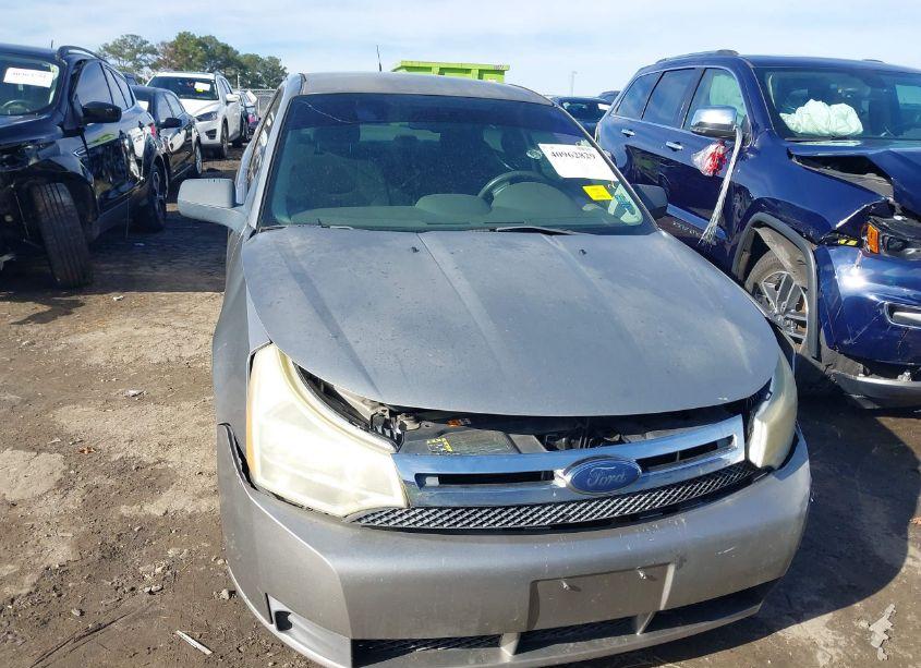 Photo 12 of 2008 Ford Focus SE/SES (VIN 1FAHP33N88W257932)
