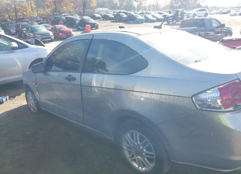 Photo 14 of 2008 Ford Focus SE/SES (VIN 1FAHP33N88W257932)