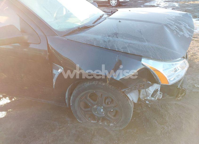 Photo 17 of 2008 Ford Focus SE/SES (VIN 1FAHP33N98W149982)