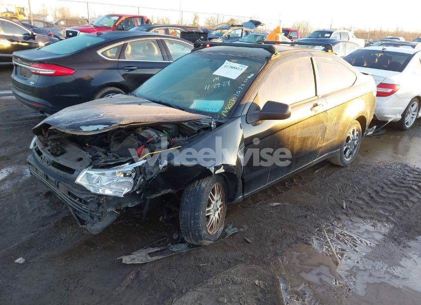 Photo 2 of 2008 Ford Focus SE/SES (VIN 1FAHP33N98W149982)