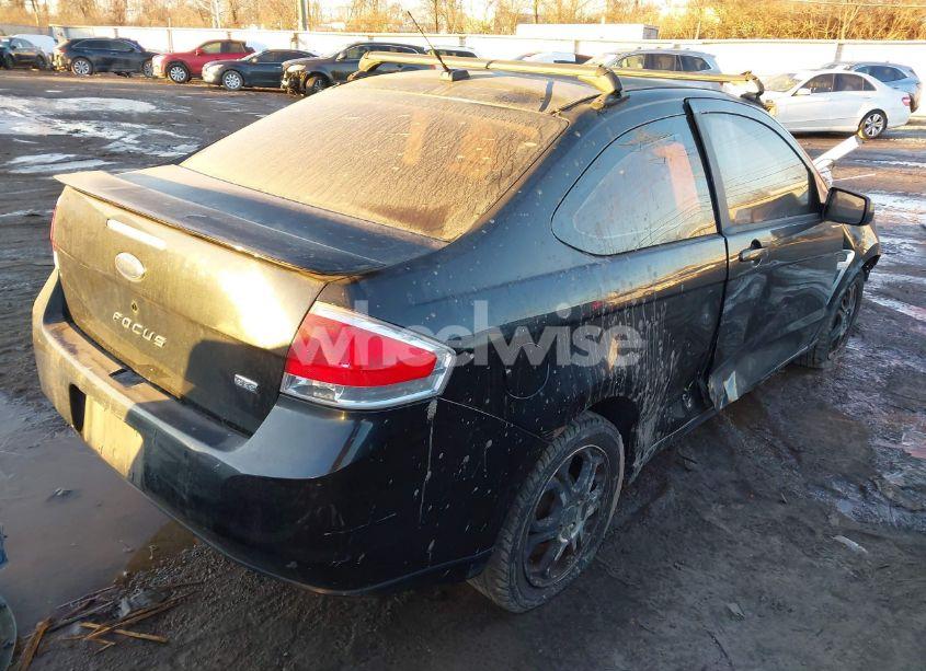 Photo 4 of 2008 Ford Focus SE/SES (VIN 1FAHP33N98W149982)