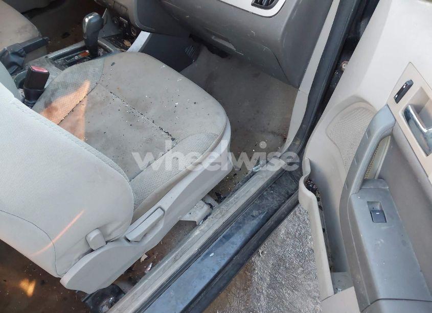 Photo 5 of 2008 Ford Focus SE/SES (VIN 1FAHP33N98W149982)