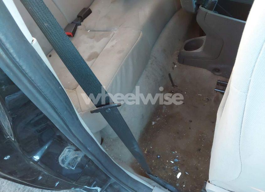 Photo 8 of 2008 Ford Focus SE/SES (VIN 1FAHP33N98W149982)