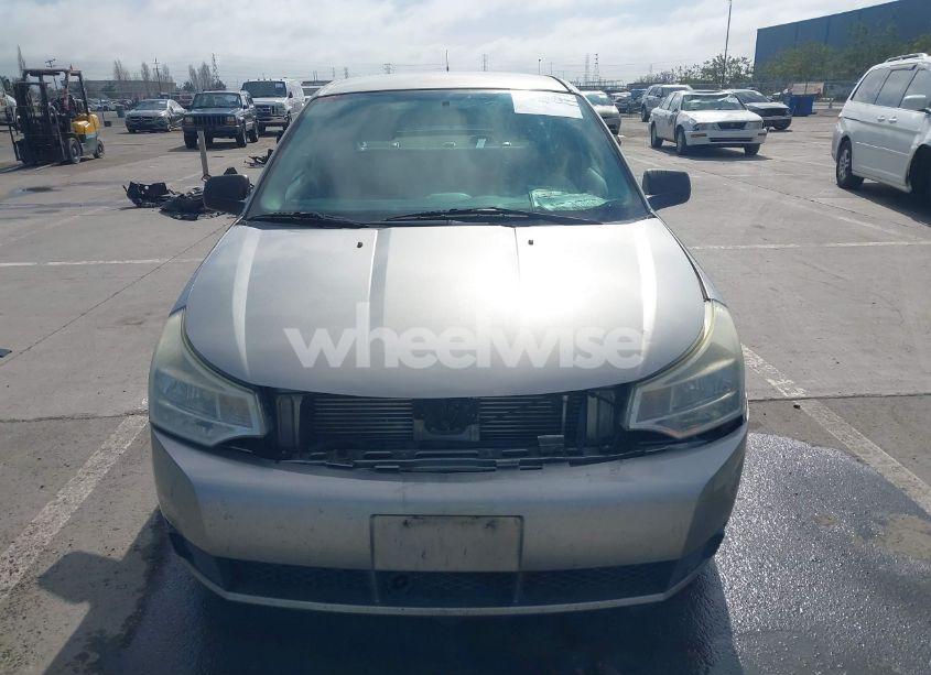Photo 13 of 2008 Ford Focus SE/SES (VIN 1FAHP33NX8W135881)