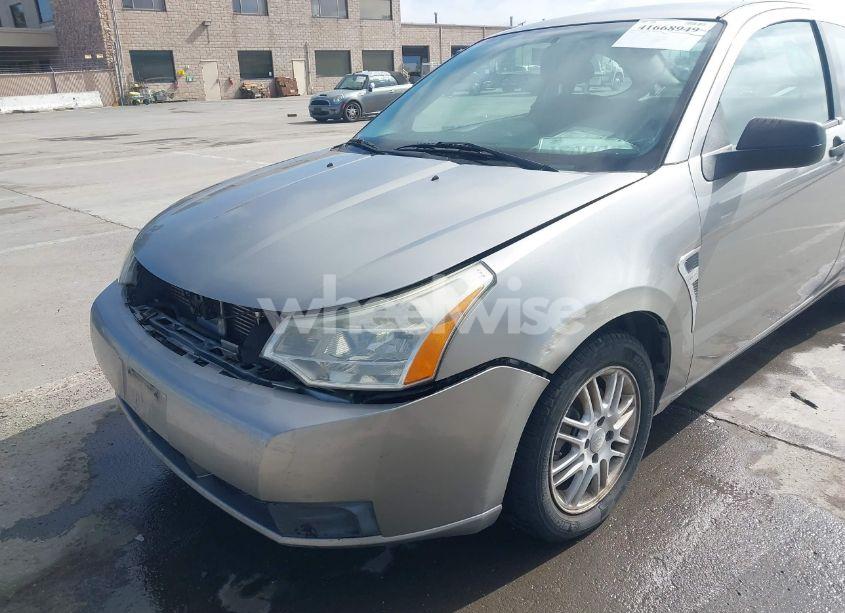 Photo 6 of 2008 Ford Focus SE/SES (VIN 1FAHP33NX8W135881)