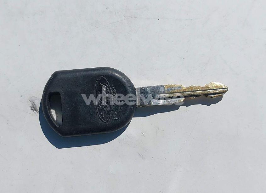 Photo 11 of 2008 Ford Focus SE/SES (VIN 1FAHP33NX8W163499)