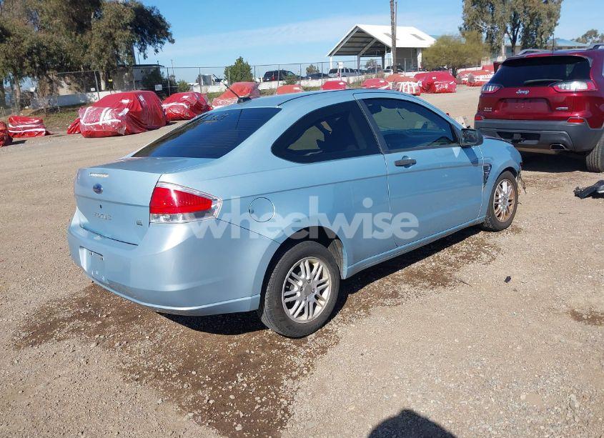 Photo 4 of 2008 Ford Focus SE/SES (VIN 1FAHP33NX8W163499)