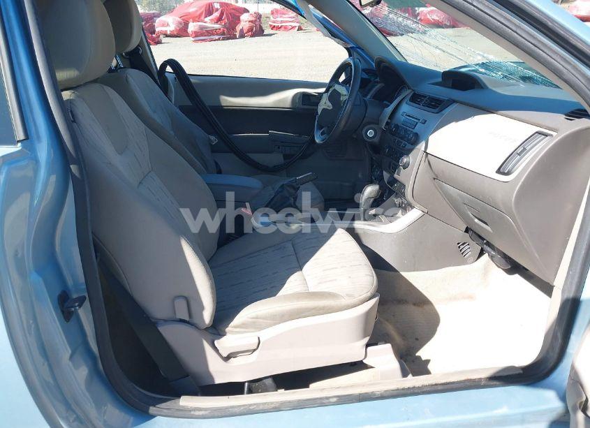 Photo 5 of 2008 Ford Focus SE/SES (VIN 1FAHP33NX8W163499)