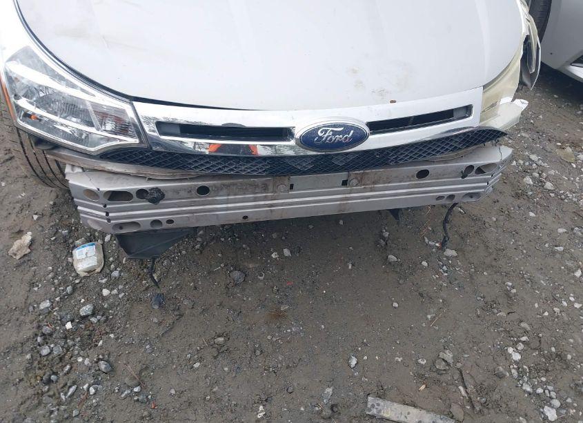 Photo 6 of 2008 Ford Focus SE/SES (VIN 1FAHP33NX8W177497)