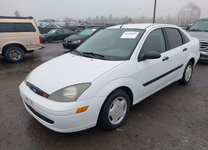 Photo 2 of 2003 Ford Focus LX (VIN 1FAHP33P03W110532)