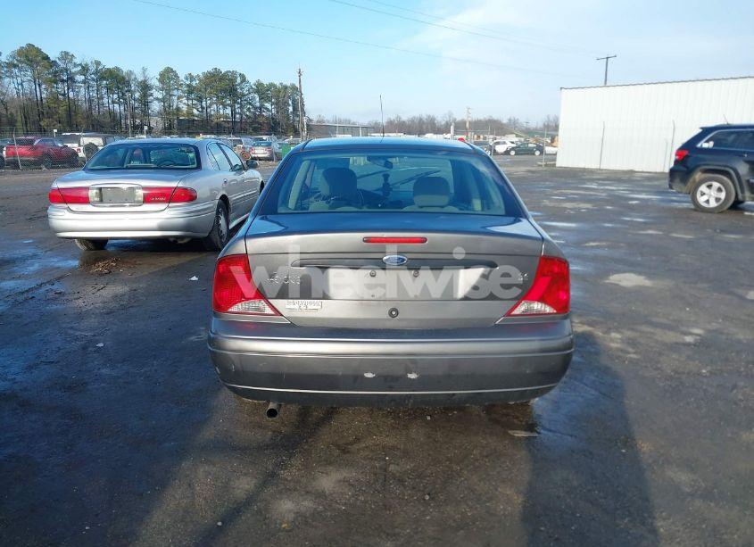Photo 16 of 2003 Ford Focus SE (VIN 1FAHP34313W213941)