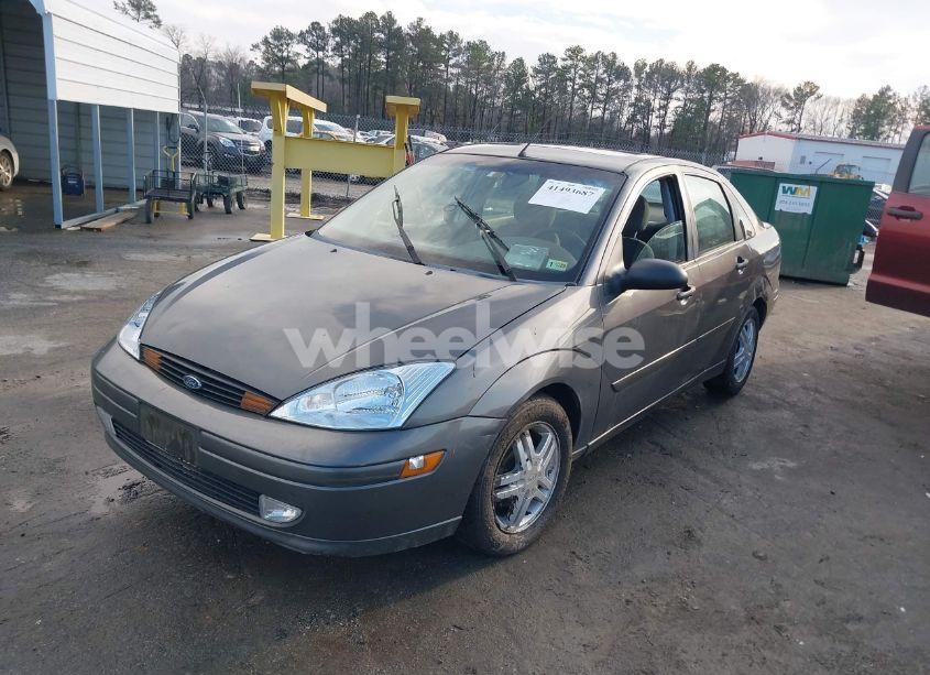 Photo 2 of 2003 Ford Focus SE (VIN 1FAHP34313W213941)