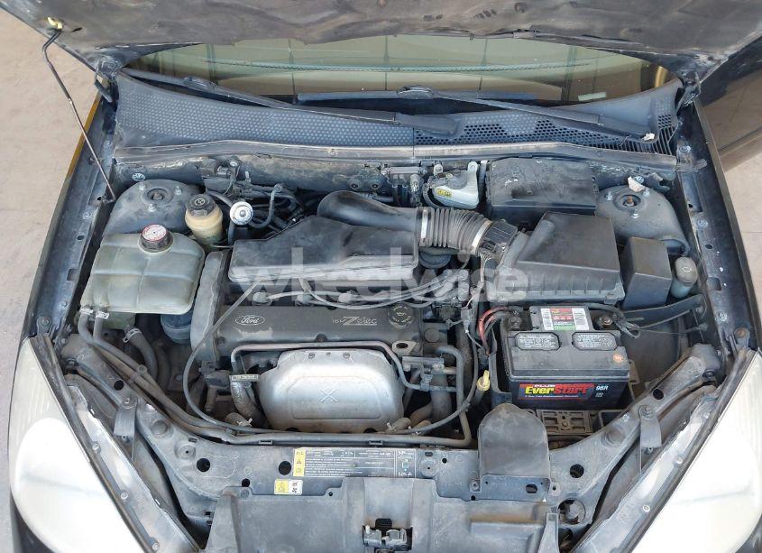 Photo 10 of 2000 Ford Focus SE (VIN 1FAHP3432YW258118)
