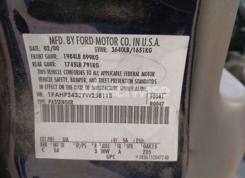 Photo 9 of 2000 Ford Focus SE (VIN 1FAHP3432YW258118)