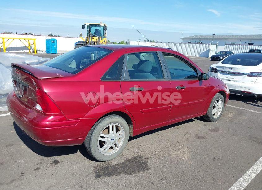 Photo 4 of 2000 Ford Focus SE (VIN 1FAHP3438YW361480)