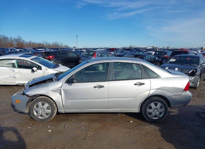 Photo 14 of 2006 Ford Focus ZX4 (VIN 1FAHP34N06W196605)