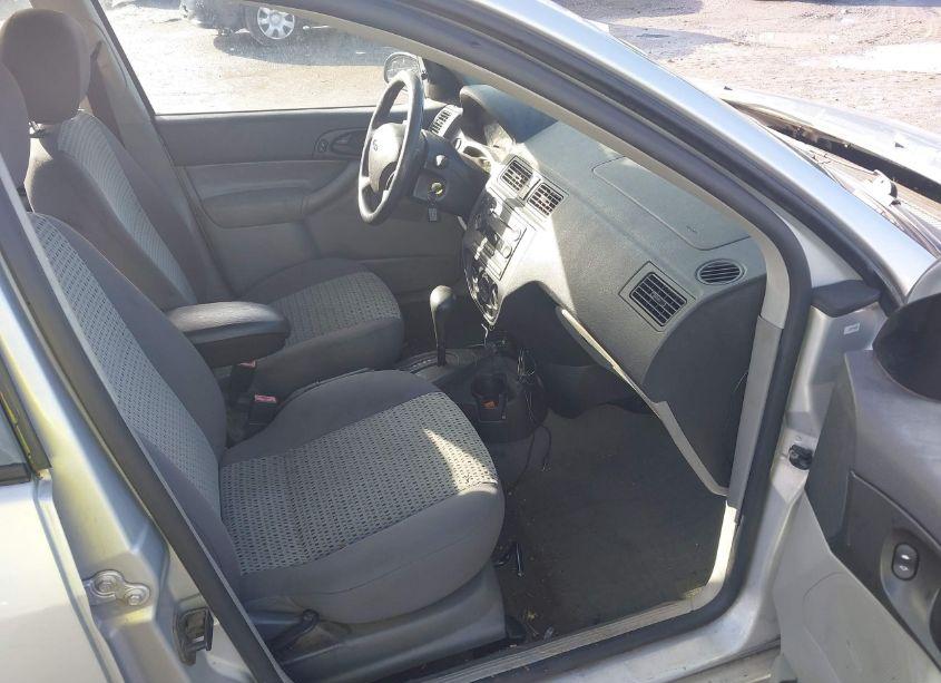 Photo 5 of 2006 Ford Focus ZX4 (VIN 1FAHP34N06W196605)