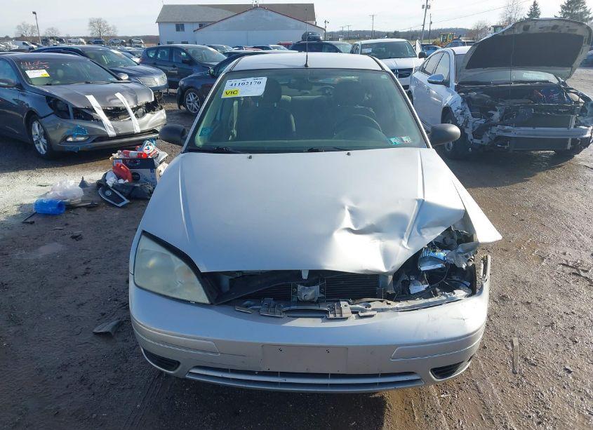 Photo 6 of 2006 Ford Focus ZX4 (VIN 1FAHP34N06W196605)