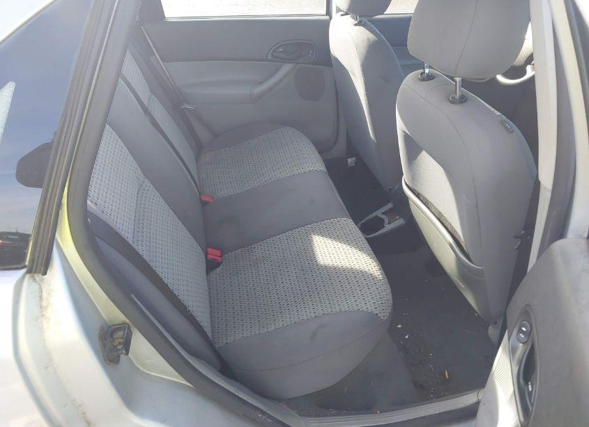 Photo 8 of 2006 Ford Focus ZX4 (VIN 1FAHP34N06W196605)