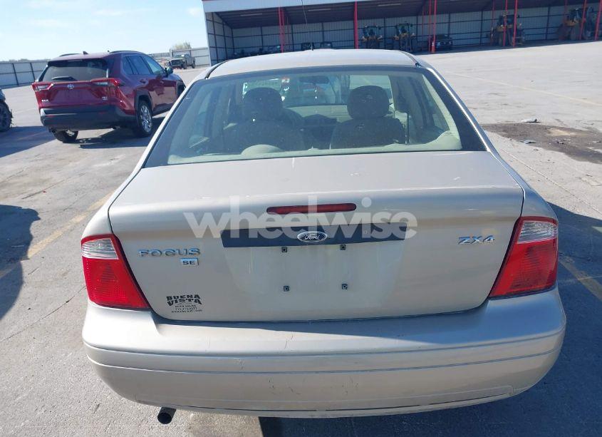 Photo 16 of 2006 Ford Focus ZX4 (VIN 1FAHP34N06W228663)