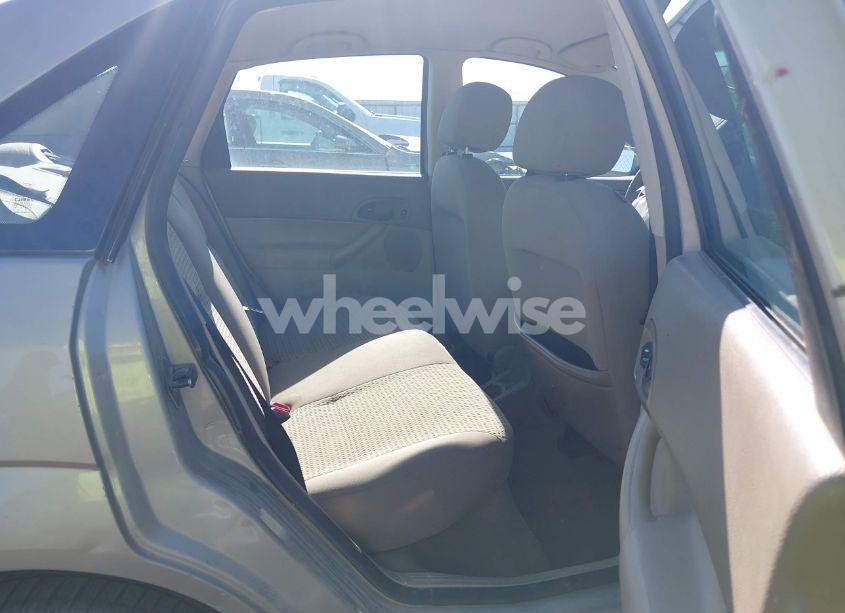 Photo 8 of 2006 Ford Focus ZX4 (VIN 1FAHP34N06W228663)